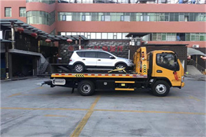 瑞金汽车紧急补胎换胎救援